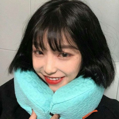 ЦЦ?���շ�һ��Ůͷ�������գ�