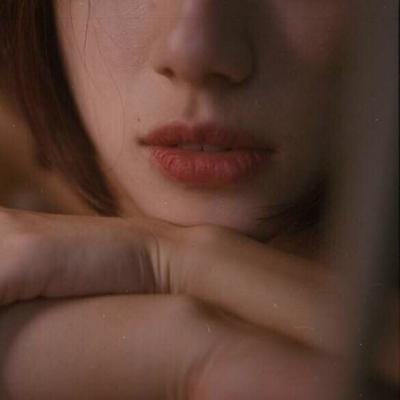 ����Ů��ζ��΢��ͷ��      ������Ϊ����