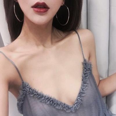 ����Ů��ζ��΢��ͷ��      ������Ϊ����