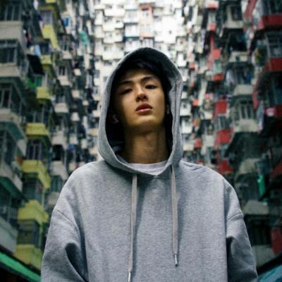 �������ҵ�����Ӵ˱�ɷۺ�ɫ