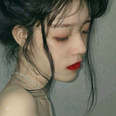 �ǳ�Ů��ͷ��