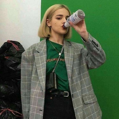 ŷ������Ůͷ..��ڤ�������� �����ֻ�һֻ��