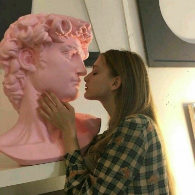 ŷ������Ůͷ..��ڤ�������� �����ֻ�һֻ��