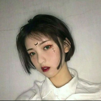 ����Ůͷ��ֵ��ӵ��~