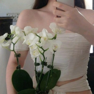 ��ѡ��λŮͷ.