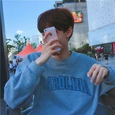 ��ɫ����ͷ�� ???????