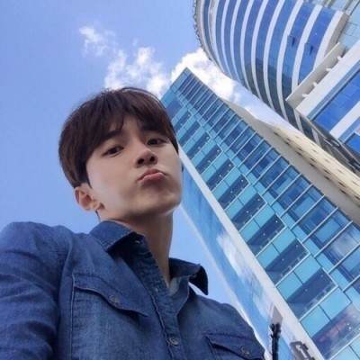 ��ɫ����ͷ�� ???????