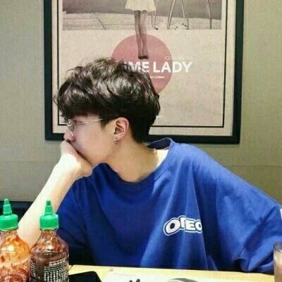 ��ɫ����ͷ�� ???????