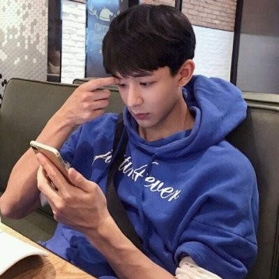 ��ɫ����ͷ�� ???????