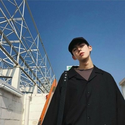 ��ɫ����ͷ�� ???????