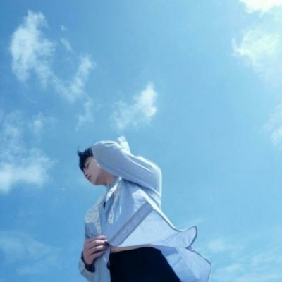 ��ɫ����ͷ�� ???????