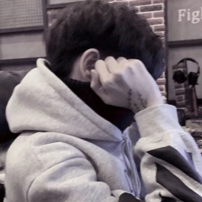 ����:��ͷ|����������˶���Ŭ��