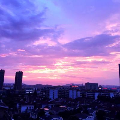 ���¸����΢��ͷ��羰        ��������������