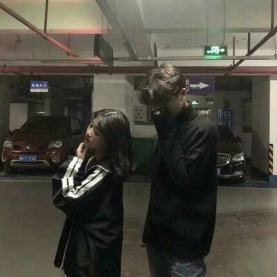 �������� ֻ�����һ��ȹ�