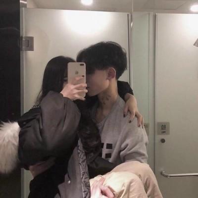 �������� ֻ�����һ��ȹ�