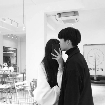 ����ͷ�񣨺ڰ׷磩