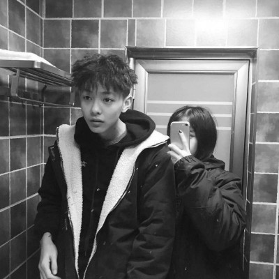 ����ͷ�񣨺ڰ׷磩