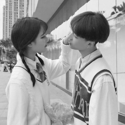 ����ͷ�񣨺ڰ׷磩