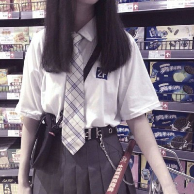 ��λ����ͷ��