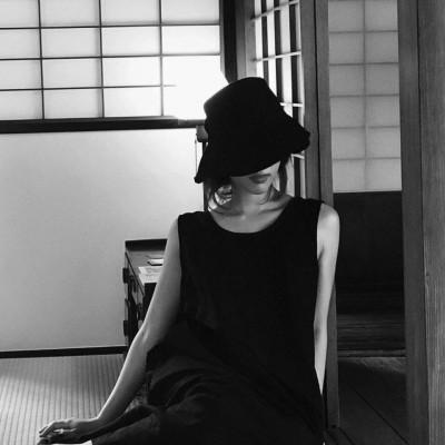 �ڰ�Ů��ͷ��