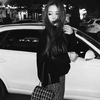 �ڰ�Ů��ͷ��