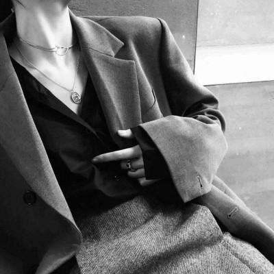 �ڰ�Ů��ͷ��