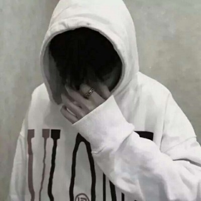 ����:�ڰ���ͷ   Ըϲ