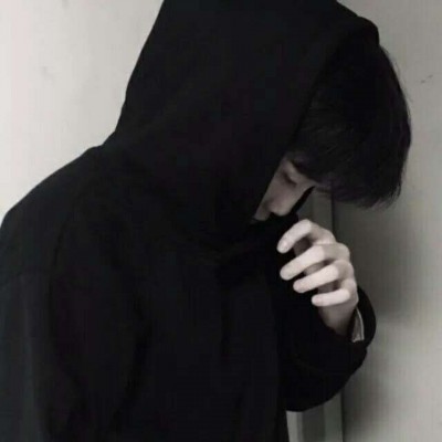 ����:�ڰ���ͷ   Ըϲ