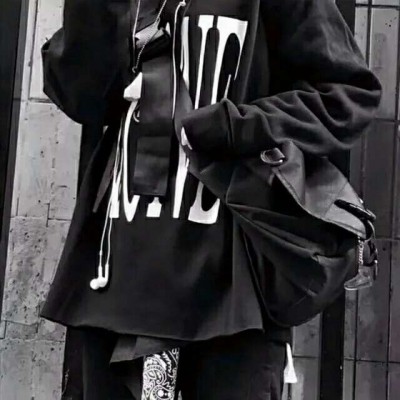 ����:�ڰ���ͷ   Ըϲ