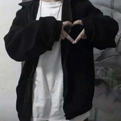 ����:�ڰ���ͷ   Ըϲ