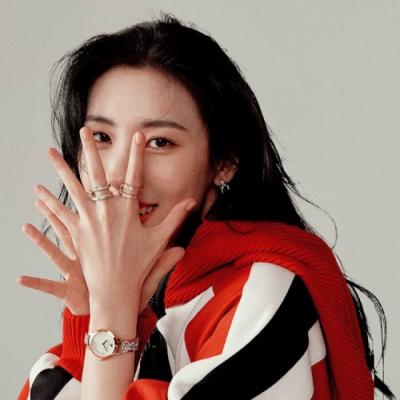 ΢��ͷ��2019Ů��     ���ĵ�Ǿޱ