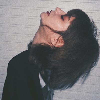 ΢��ͷ��2019Ů��     ���ĵ�Ǿޱ