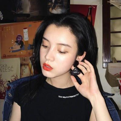 ΢��ͷ��2019Ů��     ���ĵ�Ǿޱ