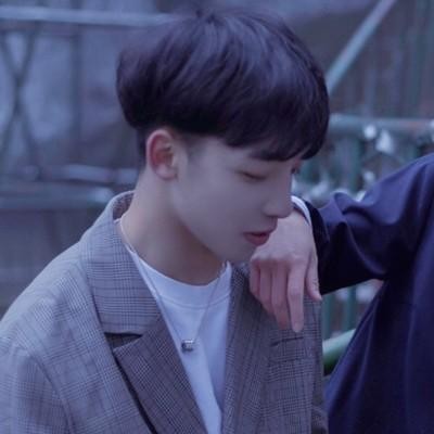 ɭϵ��ͷ?ɽ��ľ�������⣬��ҹ�ǳ�ǡ���㡣