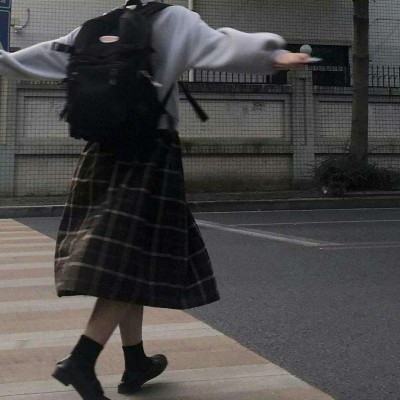 ����:Ůͷ|���м��������ߵ����