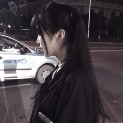 ����:Ůͷ|���м��������ߵ����