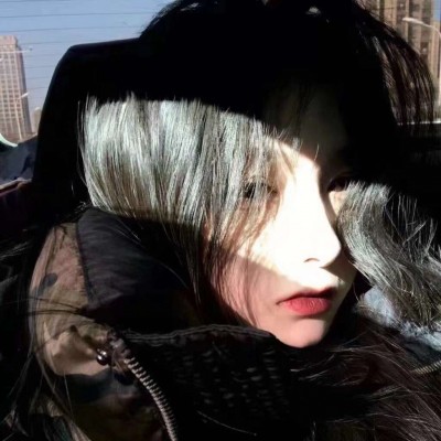 ǳ�ģ�Ůͷ/��������ͻȻ���������� ����������صļ�į������