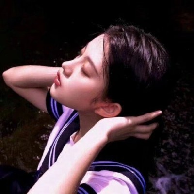 ǳ�ģ�Ůͷ/��������ͻȻ���������� ����������صļ�į������