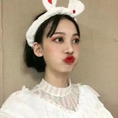 ǳ�ģ�Ůͷ/��������ͻȻ���������� ����������صļ�į������