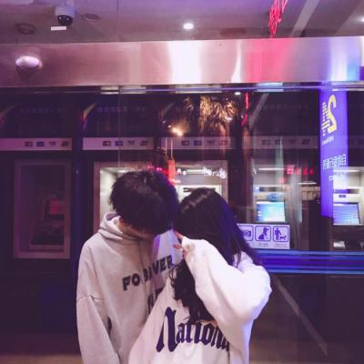 �ÿ������׵���ͷ    ����һ�����кη�