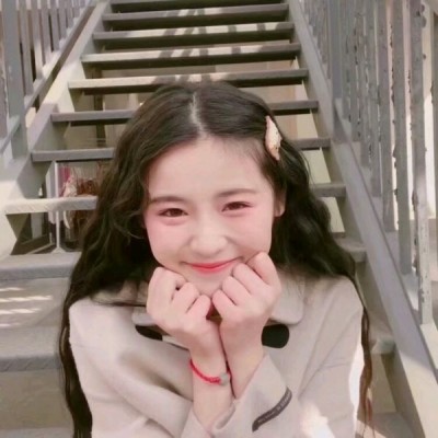 #Ů��С����ͷ�� �ټ��һ�� һ�������������������� ???