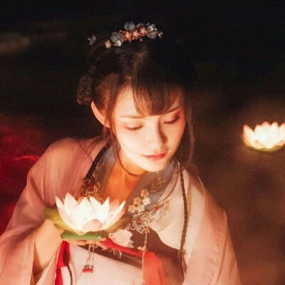 ��ױ�������¹ŷ�Ůͷ��-