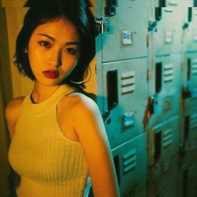 ŷ��Ů��ͷ��