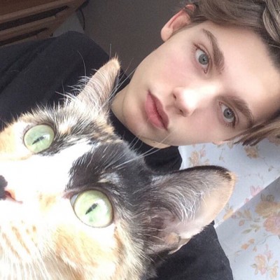 ����ͷ�񣨶������ͣ�