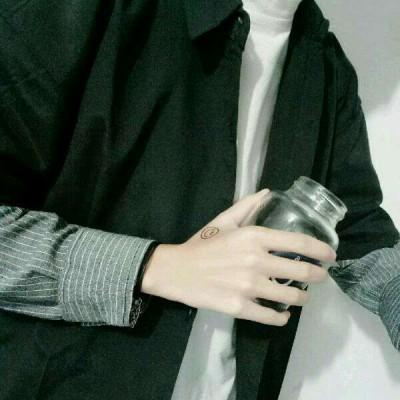 �� ��λͷ��