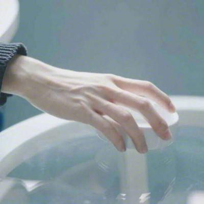 �� ��λͷ��