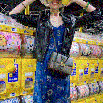 Ů��ͷ�� ϲ������Ц ���綼����