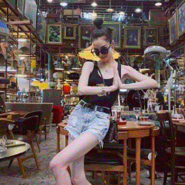 Ů��ͷ�� ϲ������Ц ���綼����