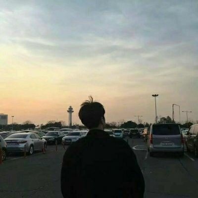 ����г�ʻ��.ʻ��ĺɫ�԰�