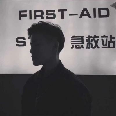 ����г�ʻ��.ʻ��ĺɫ�԰�